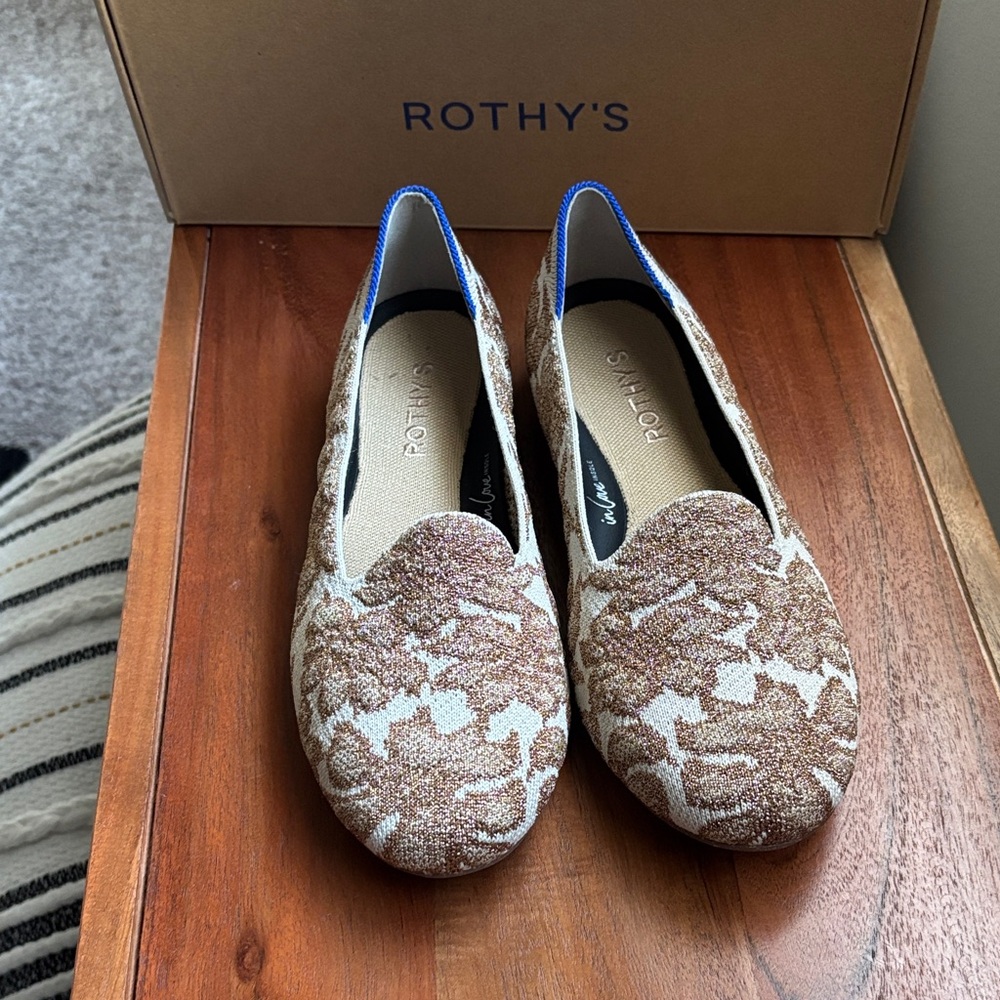 Rothy's lounge loafer in Gold Chantilly - Picture 2 of 10